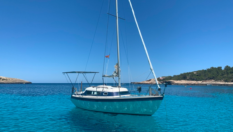 Electric yacht